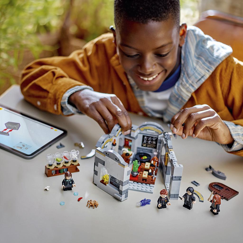 lego_harry_potter_sigatüüka_loss:_nõiajookide_kla_76431L_3