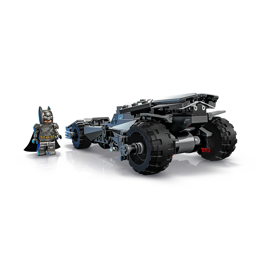 lego_super_heroes_batman_vs._superman_batmobiil_76331L_3